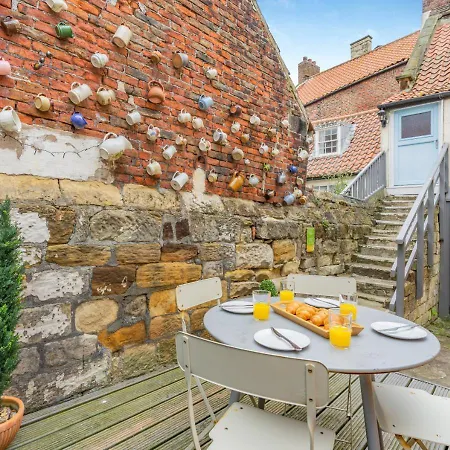 Holiday home Crooked Whitby